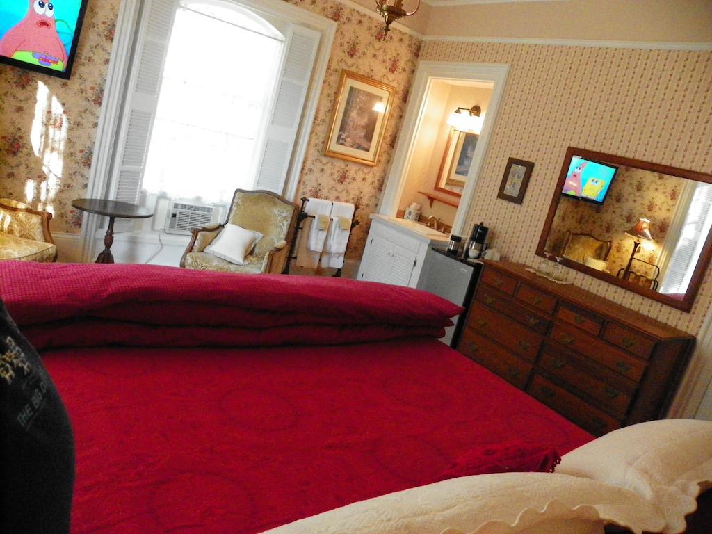 Homeport Historic Inn Searsport Room photo