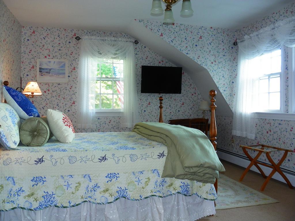Homeport Historic Inn Searsport Room photo